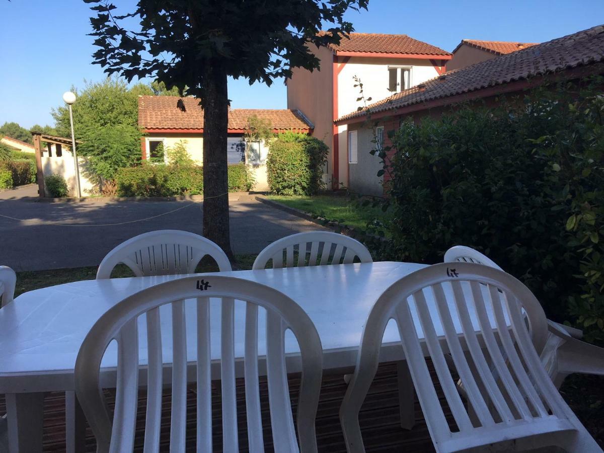 Residence Mes Amours D'Enfants - Les Villas Du Lac Сустон Екстер'єр фото